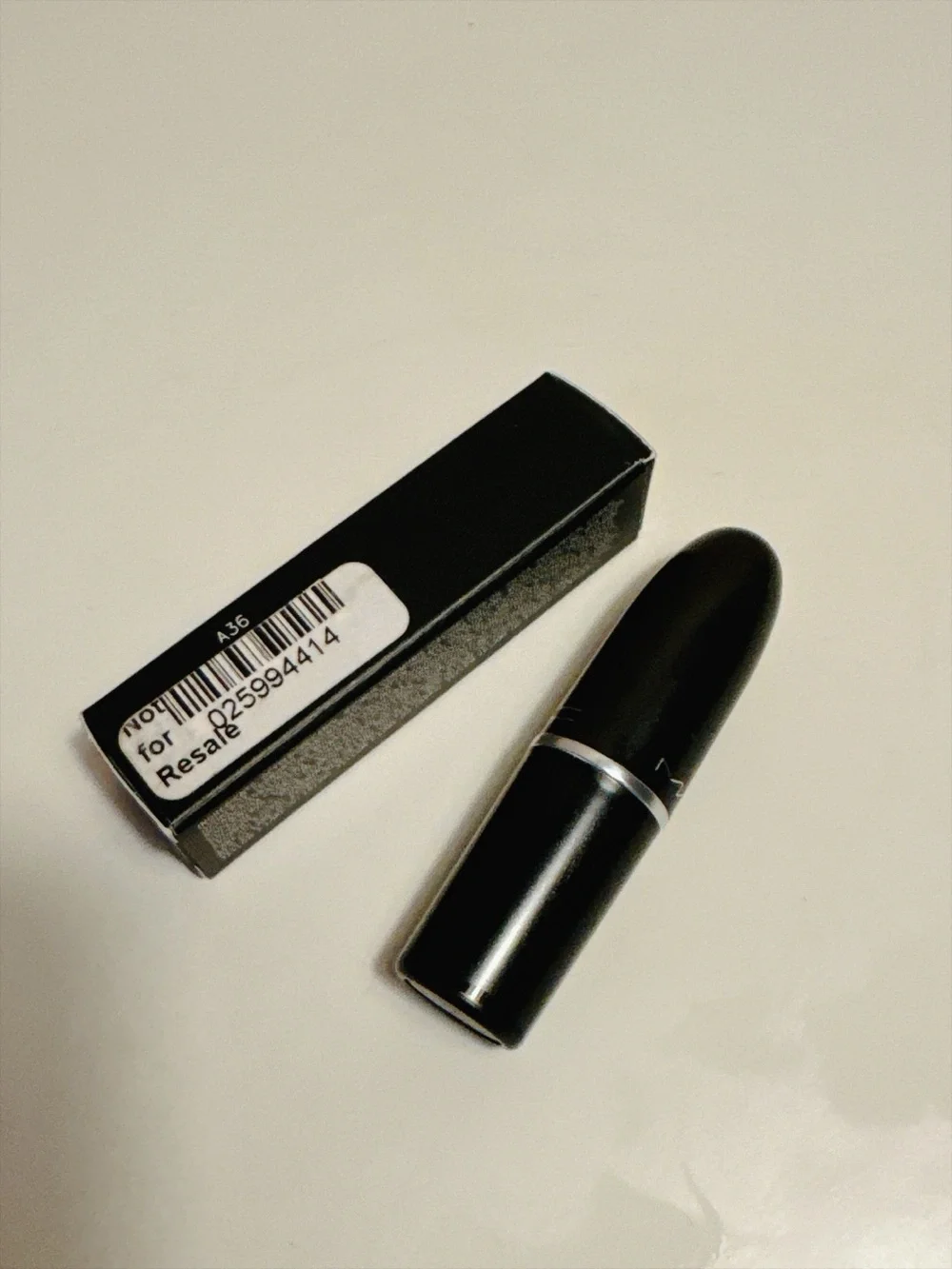 MAC Matte Lipstick Riot House A36 3g / 0.1 oz New in Box Discontinued Shade